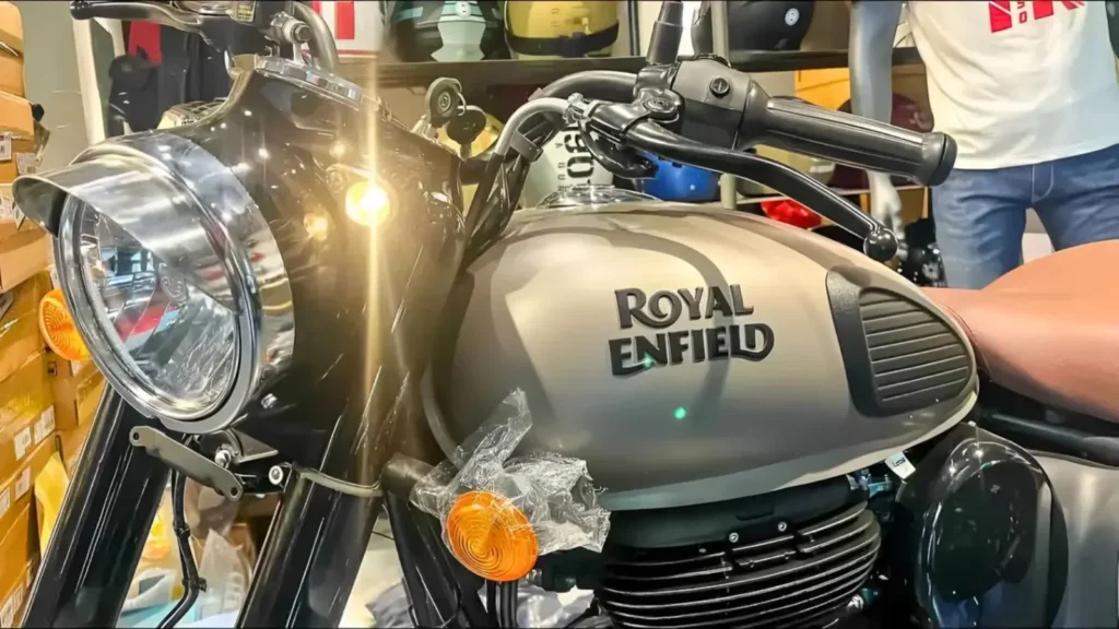 Royal Enfield Bullet 350cc 2026 – 349cc Engine, 45 Kmpl Mileage, Classic Cruiser Bike Price in India