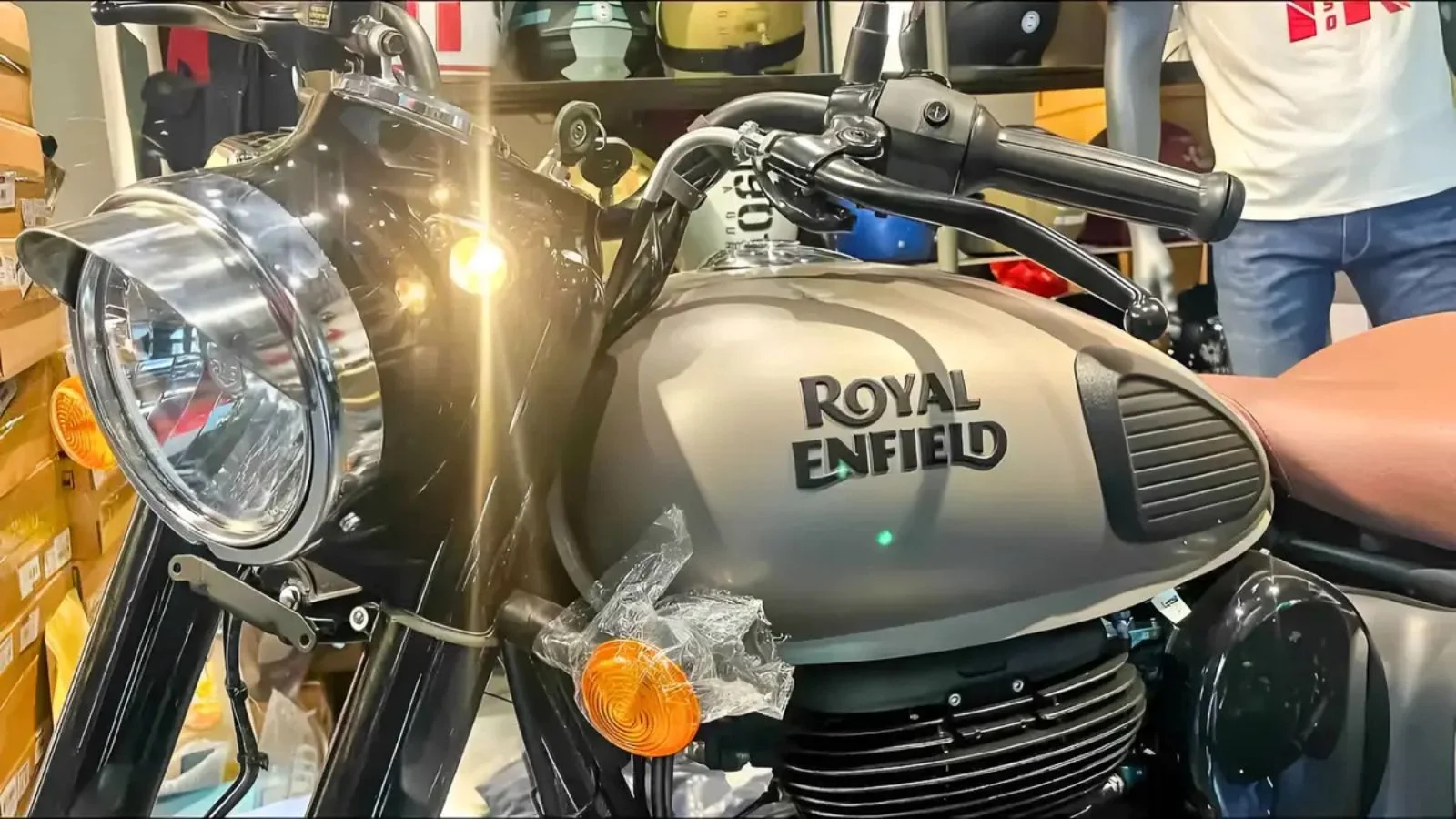 Royal Enfield Bullet 350cc 2026 – 349cc Engine, 45 Kmpl Mileage, Classic Cruiser Bike Price in India